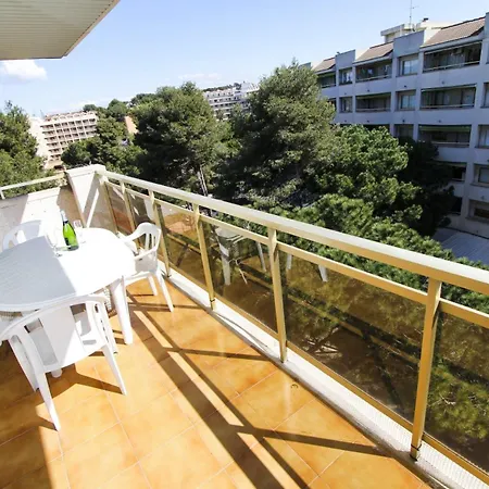 Pentathlon 2 Planet Apartment